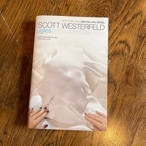 Uglies by Scott Westerfeld NYT Bestselling Series Softcover Book